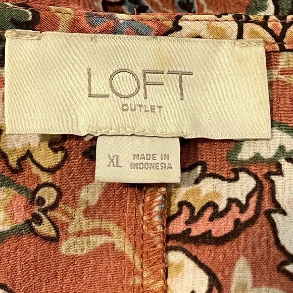Ann Taylor LOFT X-Large Women Blouse Top Floral Multicolor V-Neck‎ Long Sleeve - Picture 6 of 9